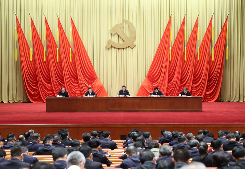 3月1日，2022年春季学期中央党校（国家行政学院）中青年干部培训班在中央党？。中共中央总书记、国家主席、中央军委主席习近平在开班式上宣布重要讲话。 新华社记者 刘彬 摄